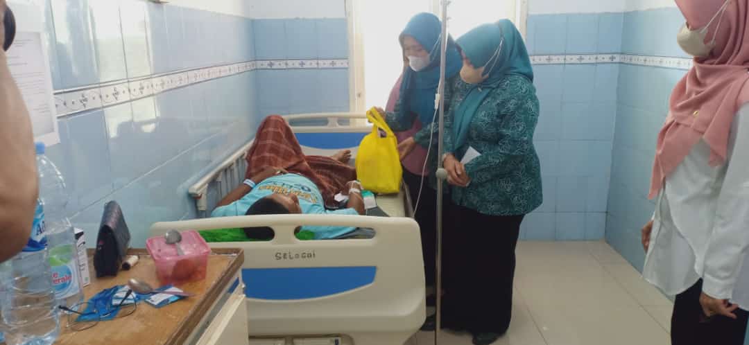Kegiatan Tali Kasih Pemberian Santunan  Kepada Pasien dan Keluarga Pasien Oleh Ibu Bupati  H.Mardiana Beserta Jajaran Pejabat Rumah Sakit Demang Sepulau Raya Kabupaten Lampung  Tengah
